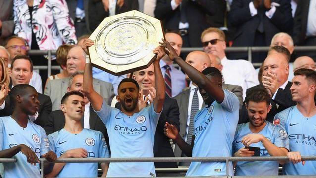 社区盾国际比赛日走向成谜，曼联远射贴柱，悬念犹存，年轻球员得到机会的简单介绍